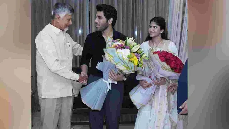 అల్లు శిరీష్, నయనిక దంపతులను ఆశీర్వదించిన సీఎం చంద్రబాబు