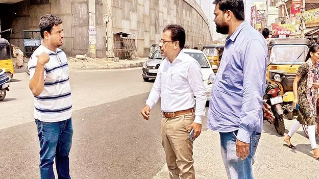 గుంతలు లేని రోడ్లే లక్ష్యం: కమిషనర్‌