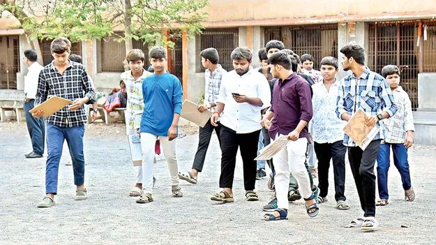 ప్రశాంతంగా పది పరీక్షలు ప్రారంభం