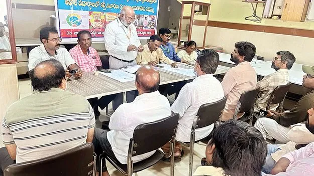 వ్యాపారులు నిబంధనలు పాటించాలి