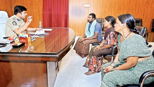 బాధితులకు న్యాయం చేస్తాం