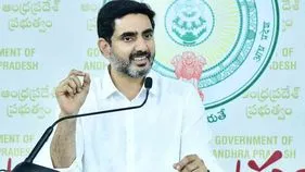 ఒత్తిడికి గురికావద్దు.. పరీక్షలు ప్రశాంతంగా రాయండి: మంత్రి నారా లోకేశ్