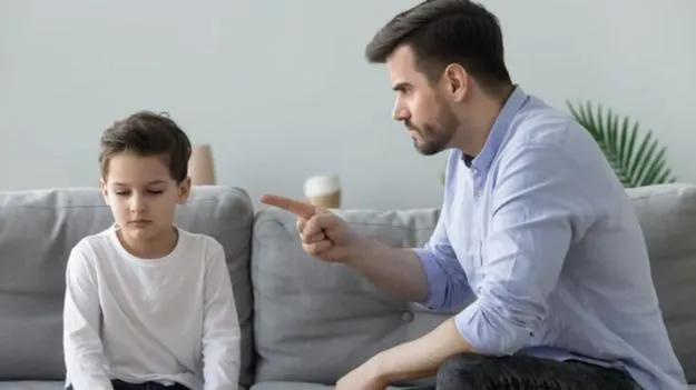 పిల్లలను తిట్టే ముందు తల్లిదండ్రులు గుర్తుంచుకోవాల్సిన 4 ముఖ్యమైన విషయాలు