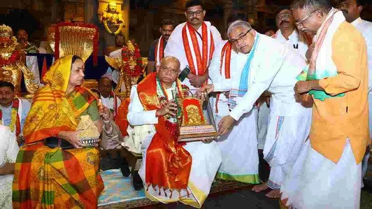 యాదగిరీశుడికి తెలంగాణ నూతన గవర్నర్ ప్రత్యేక పూజలు 