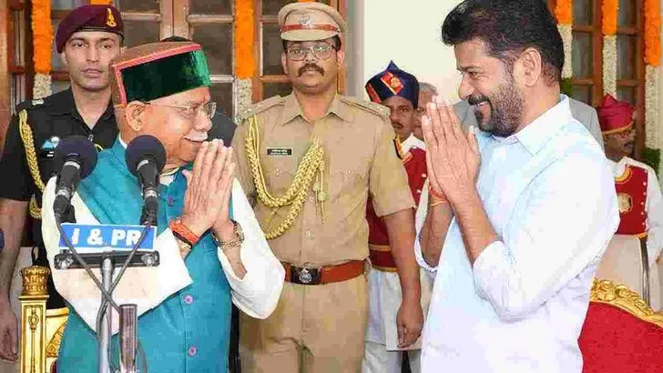 గవర్నర్‌గా ప్రమాణస్వీకారం చేసిన శివ ప్రతాప్ శుక్లా