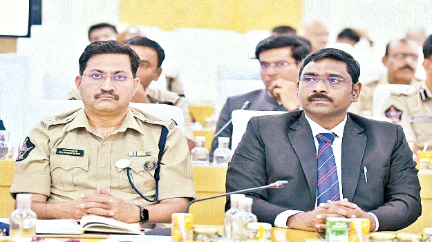 పర్యాటకానికి పెద్దపీట వేయాలి