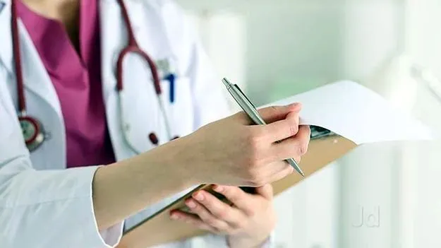 ‘సృష్టి’ కేసులో ముగ్గురు వైద్యులపై చర్యలు