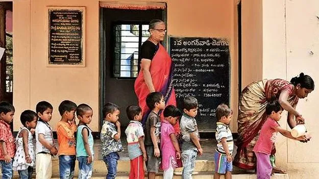 అంగన్వాడీ హెల్పర్లకు పదోన్నతులు