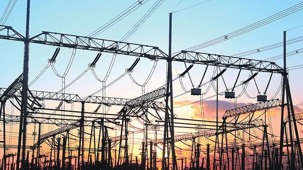 ‘అస్మదీయ’ ఆరాటం!