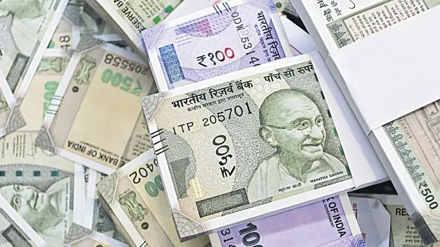 అలిపిరి టోల్‌గేట్‌ వద్ద రూ.65 లక్షలు పట్టివేత