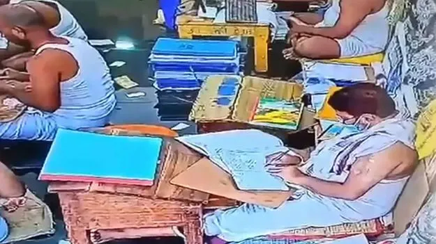 పరకామణి నిందితుడు కరుణాకరరెడ్డి మనిషే