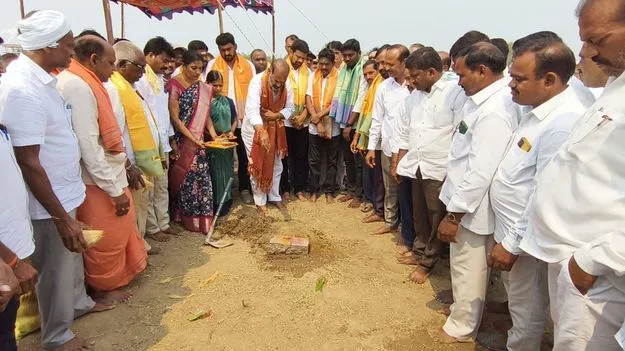 కుల, మతాలకు అతీతంగా అభివృద్ధికి కృషి