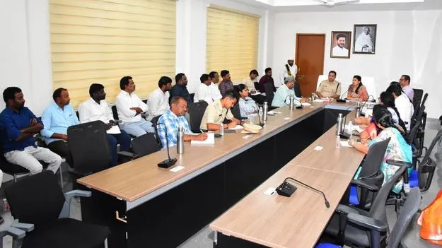 జిల్లాలో గ్యాస్‌ సిలిండర్ల కొరత లేదు