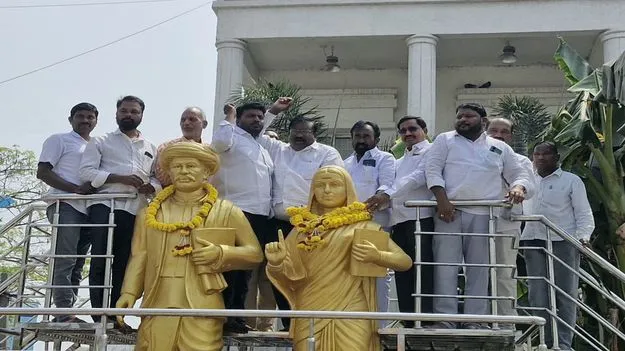 సావిత్రిబాయి ఫూలే ఆశయ సాధనకు కృషి