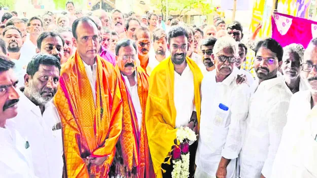 పీఏసీఎ్‌స చైర్మనకు అభినందన