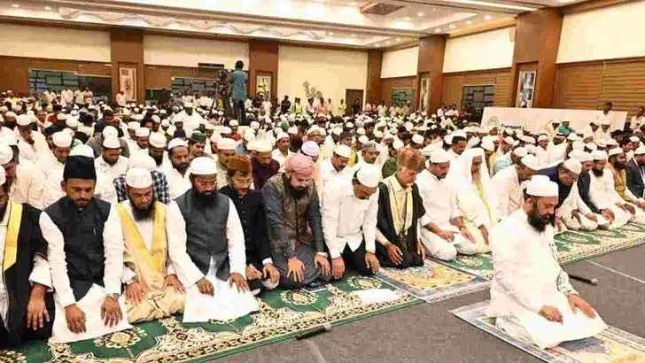 నేనెప్పుడూ మైనార్టీల పక్షాన ఉంటా: సీఎం చంద్రబాబు