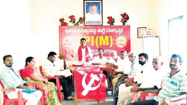 అసత్య ప్రచారం మాని.. హామీలు అమలు చేయాలి