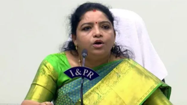 విద్యార్థులకు అస్వస్థత.. అధికారులకు మంత్రి సంధ్యారాణి కీలక ఆదేశాలు  