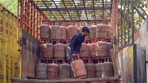 మళ్లీ బొగ్గులు, కిరోసిన్‌!