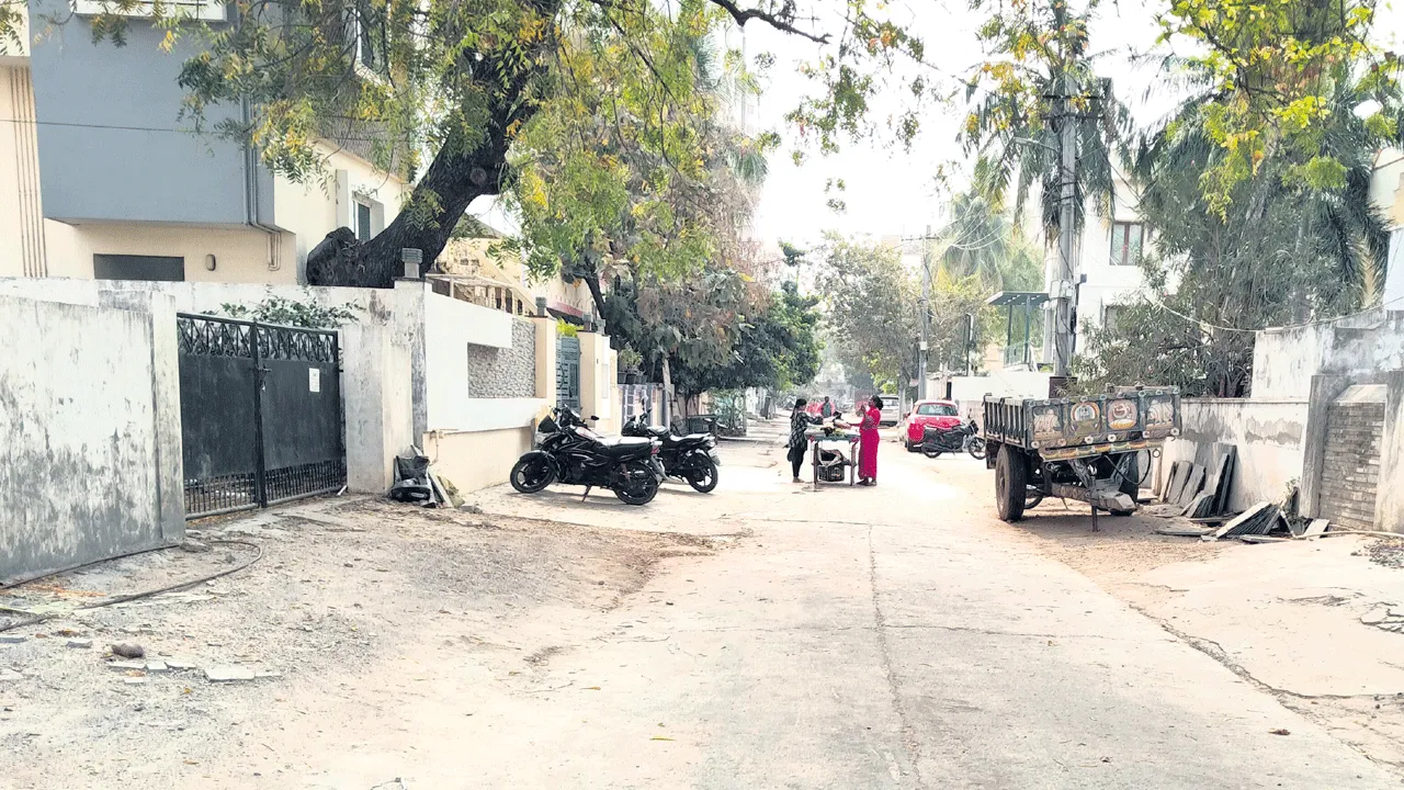 అక్షరం.. పరిష్కారం