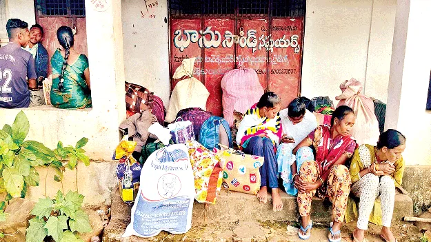 No Work… పనుల్లేక.. జీవనం సాగక!