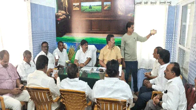 రెండేళ్లలో చేపట్టిన అభివృద్ధిని తెలియజేయాలి