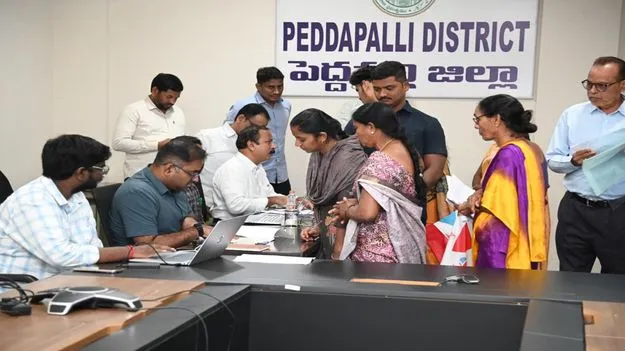 ప్రజావాణి అర్జీలను సత్వరమే పరిష్కరించాలి