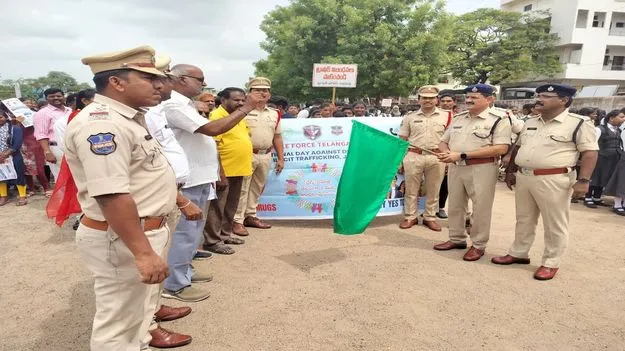 డ్రగ్స్‌రహిత సమాజ నిర్మాణంలో     భాగస్వాములు కావాలి