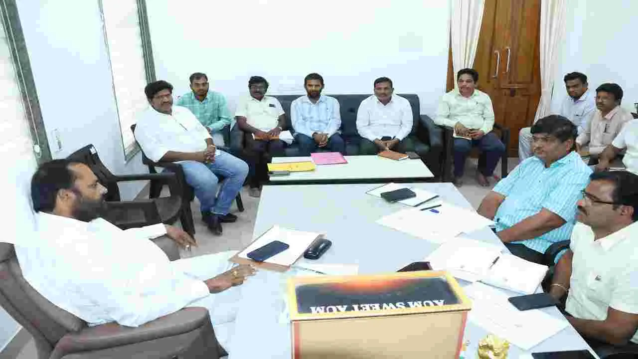 రైతులకు ఇబ్బందులు లేకుండా చర్యలు తీసుకోండి