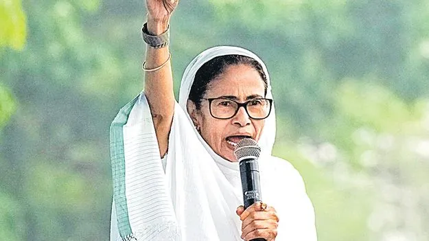 ప్రధాని మోదీనే అతిపెద్ద చొరబాటుదారు