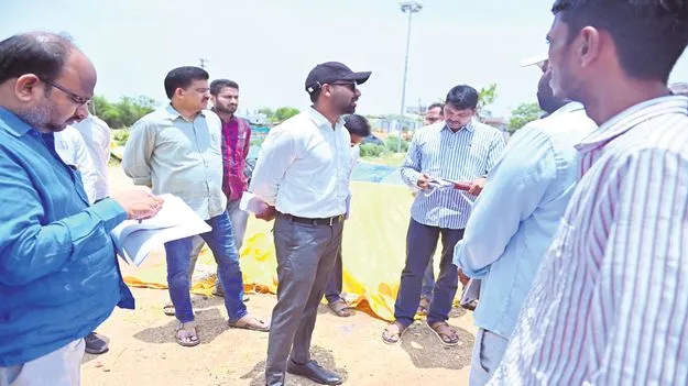 ధాన్యం కొనుగోళ్లు వేగవంతం చేయాలి