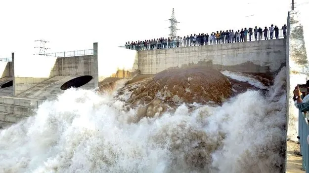 వరదలొచ్చినా..!