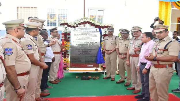 గణపతి ఎప్పుడు లొంగిపోతారనే సమాచారం లేదు