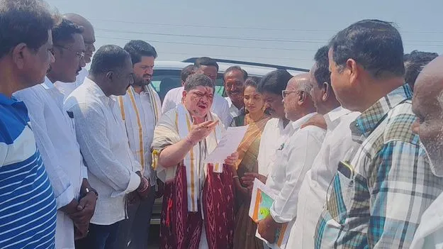 డంపింగ్‌ యార్డును రద్దు చేయాలని మంత్రికి వినతి