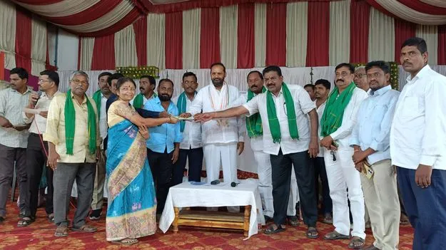 కొనుగోలు కేంద్రాలపైనే   యాభై రోజులు దృష్టి సారించా