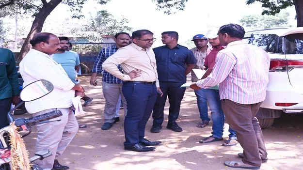 అభివృద్ధి పనులు త్వరగా పూర్తిచేయాలి