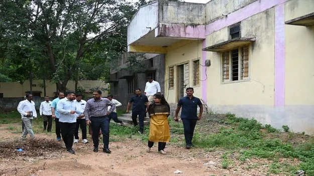 అభివృద్ధి పనులను   నెలాఖరులోగా పూర్తిచేయాలి 