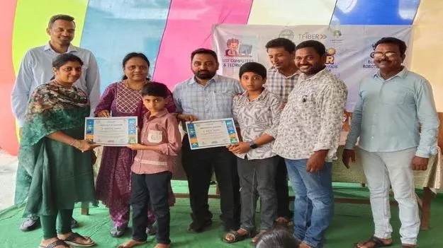 పిల్లలను ప్రభుత్వ పాఠశాలల్లో చేర్పించాలి