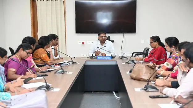 పాఠశాలల్లో అప్రమత్తంగా ఉండాలి