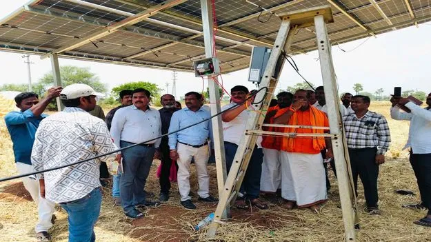  రైతులకు ఆర్థిక భారం తగ్గించేందుకు కృషి
