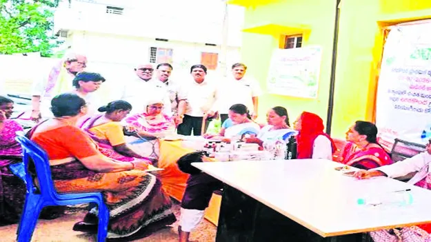 PACS: పీఏసీఎస్‌ ఆధ్వర్యంలో ఉచిత వైద్య శిబిరం
