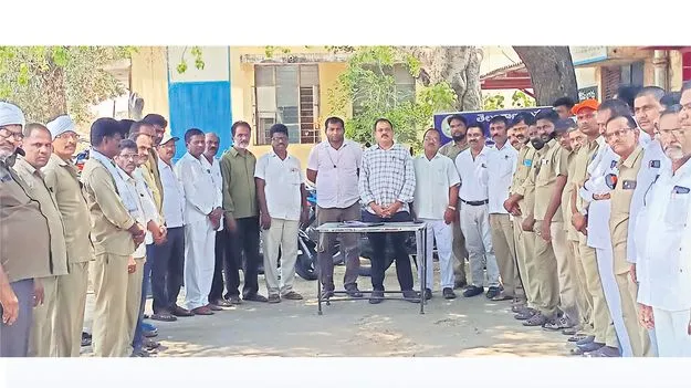 నేటి నుంచి ఆర్టీసీ కార్మికుల నిరవధిక సమ్మె