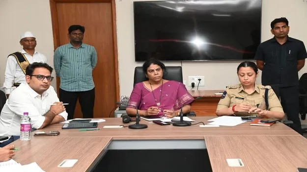 kumaram bheem asifabad- మాజీ మావోయిస్టు కుటుంబాన్ని ఆదుకుంటాం