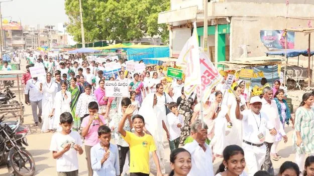 ఖనిలో భక్తిశ్రద్ధలతో రన్‌ ఫర్‌ జీసస్‌ 