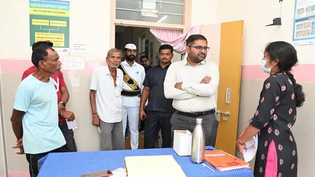 ప్రజలకు మెరుగైన వేద్య సేవలందించాలి 
