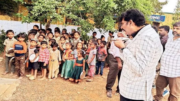 మధ్యాహ్న భోజనంలో అవినీతి తగదు 