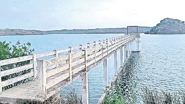  చేరువలో నీరున్నా చేరే దారేదీ?