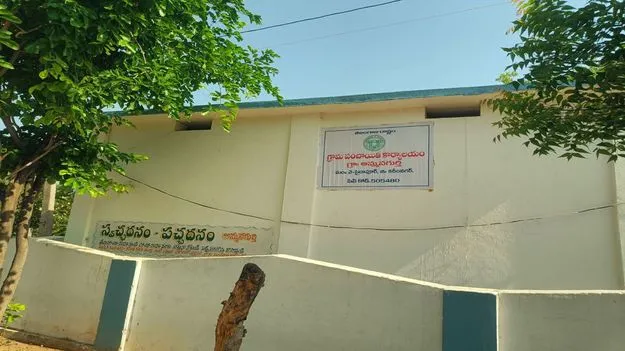 పంచాయతీ భవనం పూర్తయ్యేదెప్పుడు?