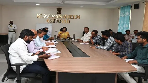 లబ్ధిదారుల స్థితిగతులు పరిశీలించాలి
