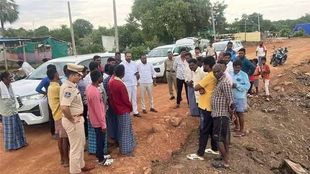 డబుల్‌ రోడ్డు నిర్మాణ పనుల్లో వేగం పెంచాలి